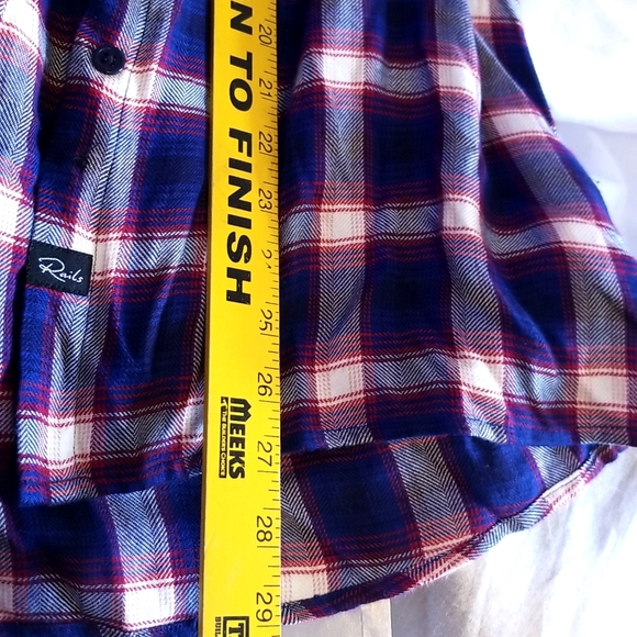 EUC Rails Plaid Top Button Up Cuffed Rolled Sleeves Sleeveless Flannel Rayon - Picture 8 of 8